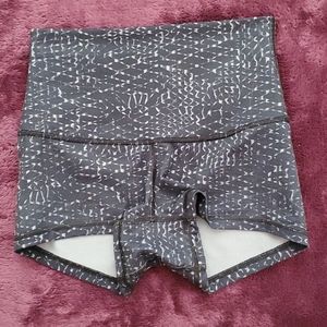 Lululemon boogie shorts